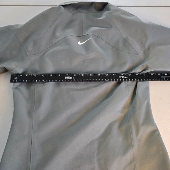 Nike Gray Lightweight Jacket - Picture 11 of 16